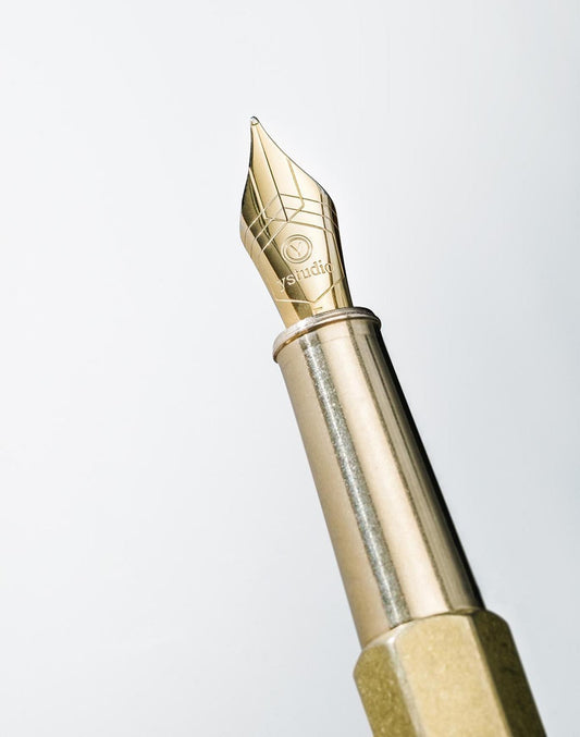 YStudio-Classic Revolve Fountain Pen Red- M nib detail -kiku