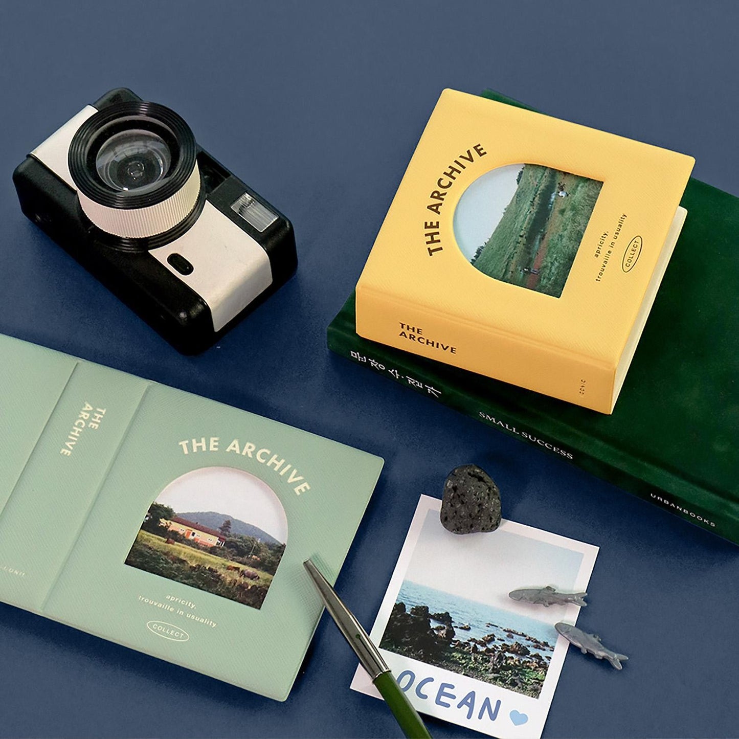 Mini Archive Square Iconic Cream Mint options