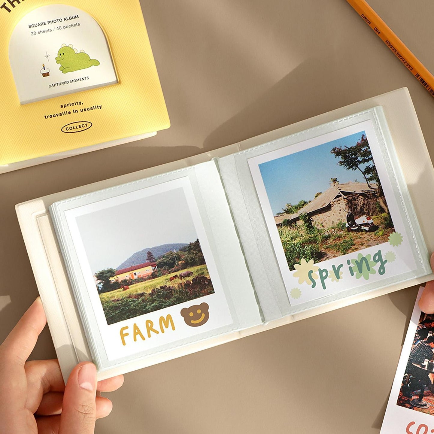 mini album archive square Iconic Yellow open