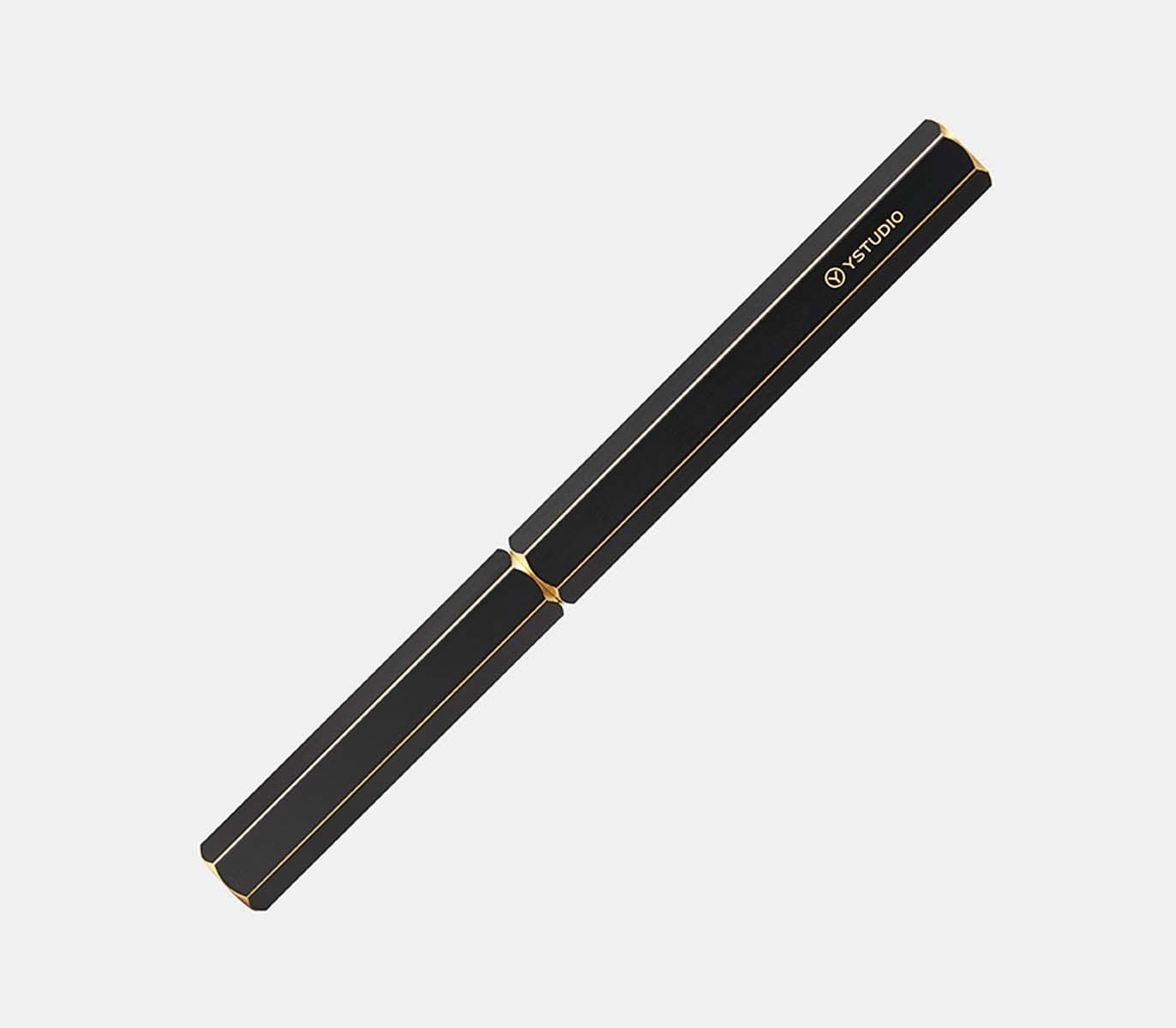 YStudio-Classic Revolve  Fountain Pen Black- M nib-kiku close