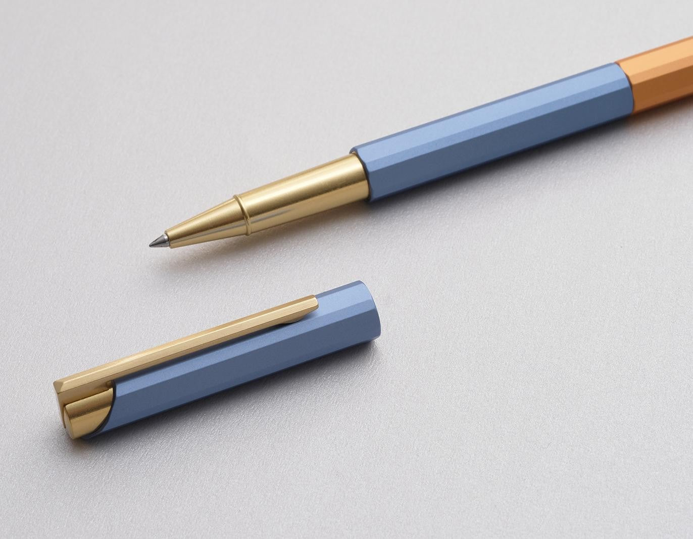 YStudio - Glamour Evolve – Bihex Rollerball Pen - Blue-detail