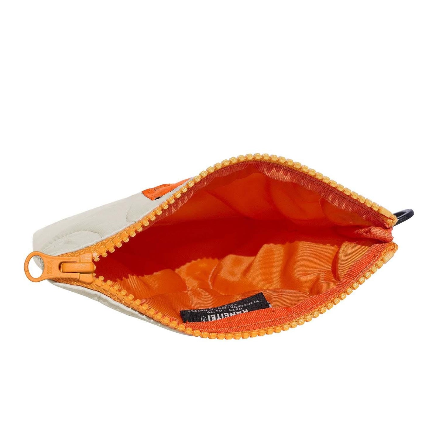 QUILTED FLAT POUCH M IVORY